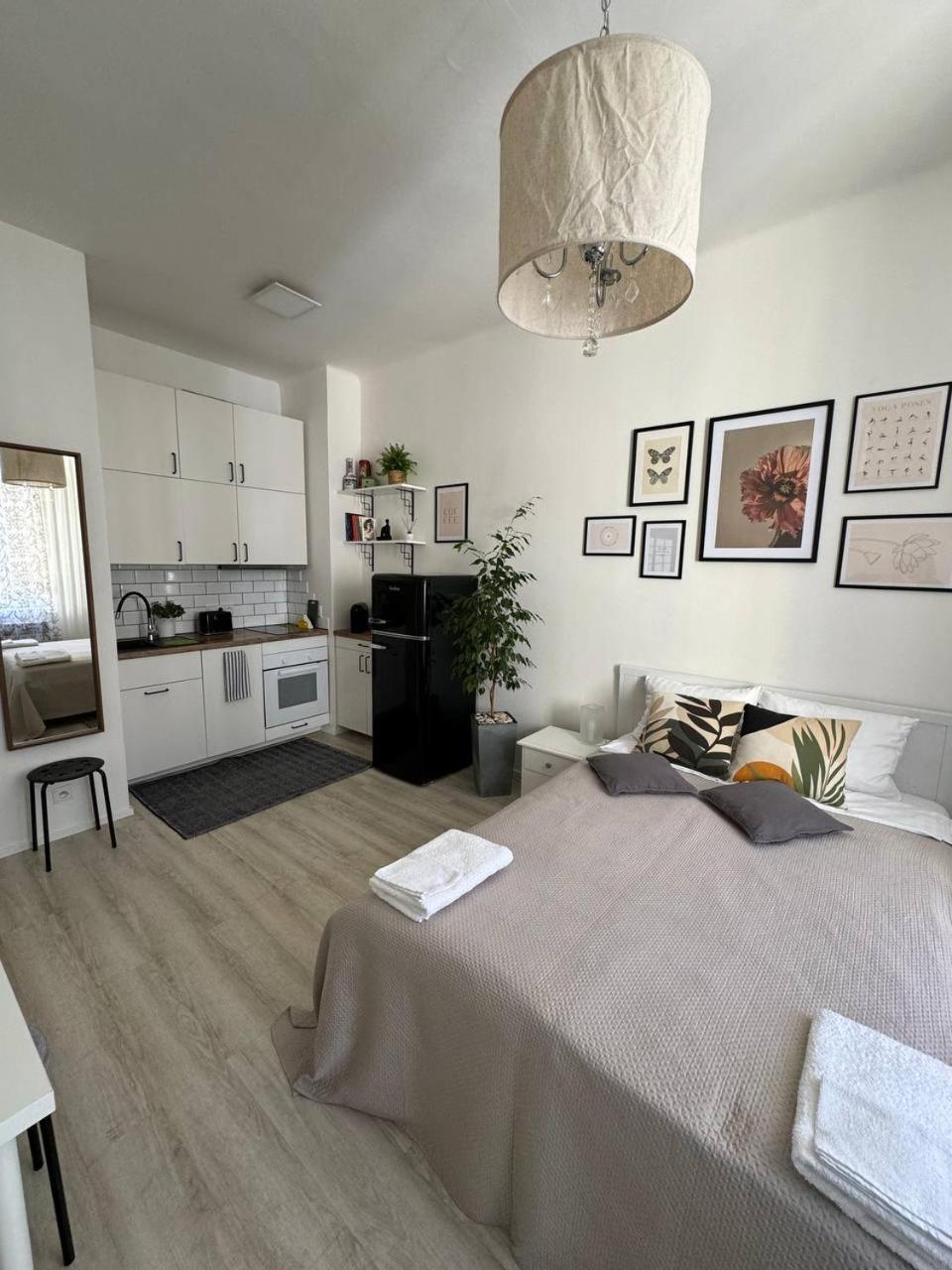 Homelike Prague Apartment Εξωτερικό φωτογραφία